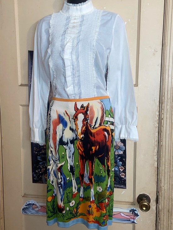 Illig Dresses & Skirts - ILLIG HORSES SKIRT Vintage Silk Mother & Colt